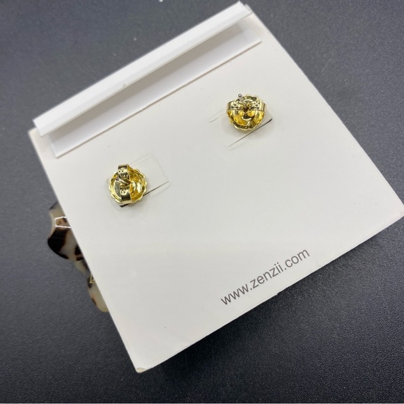 ZENZII Faux Tortoise Shell Post Style Acrylic Flower Earrings Anthropologie NEW - Picture 2 of 5